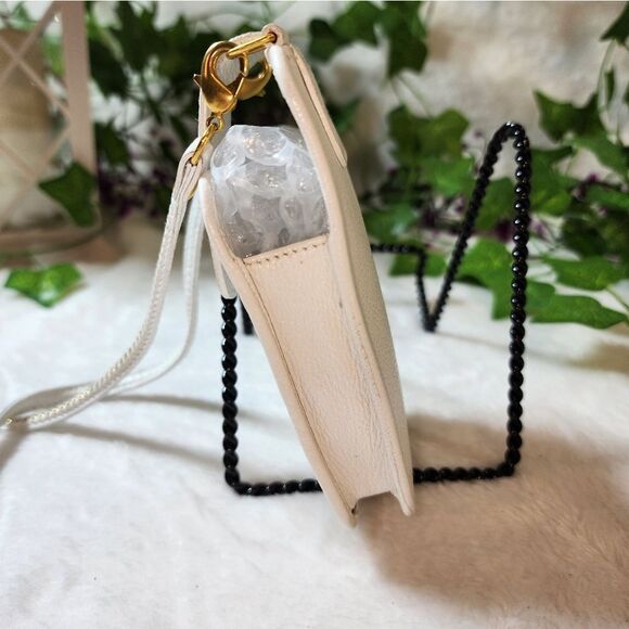 Authentic Salvatore Ferragamo Pouchette - Picture 5 of 9